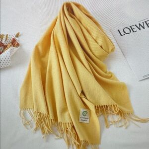 Cozyland Soft Yellow Scarf